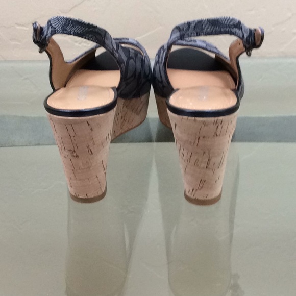 Authentic Coach Wedge - Picture 3 of 7